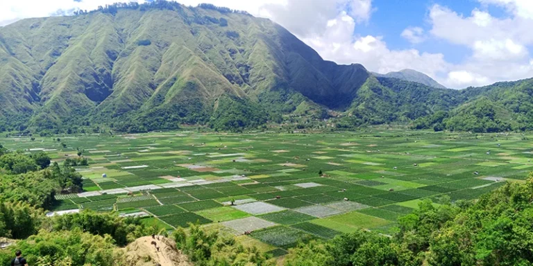 B Land Cruse Tour Lombok