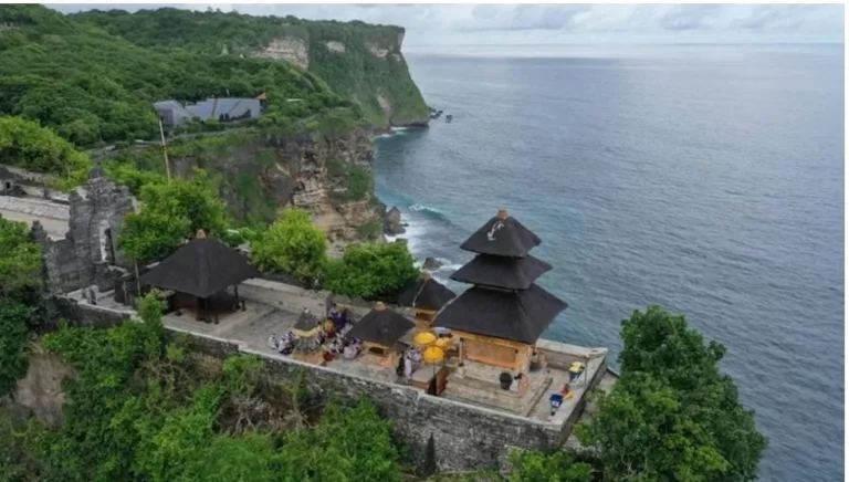Pura Luhur Uluwatu